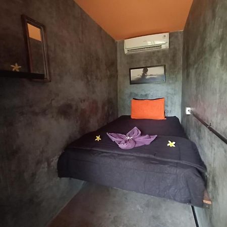 Keramas Surf Hostel Ngoại thất bức ảnh